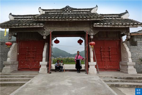 貴州西部藏了個“中國涼都”，夏季只有19℃，沿途都是少數民族村