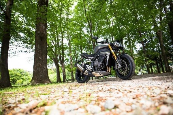 試駕凱旋大青蛙摩托車，真香現場