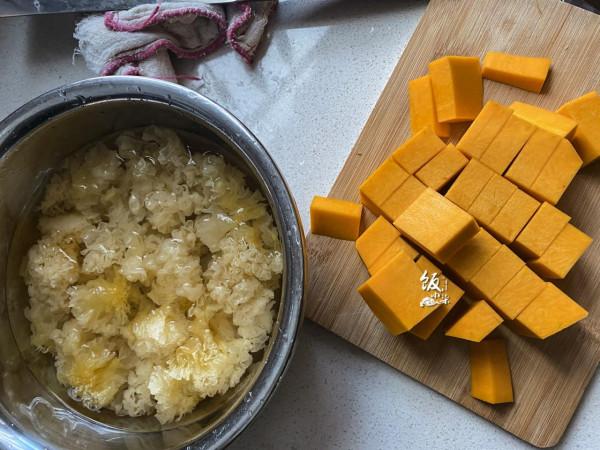 入秋了，分享這碗“美容養顏湯”，效果不比燕窩差，營養又實惠