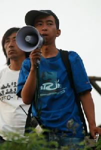 “丑角”巨興茂：從無名配角到億萬名導的心酸歷程