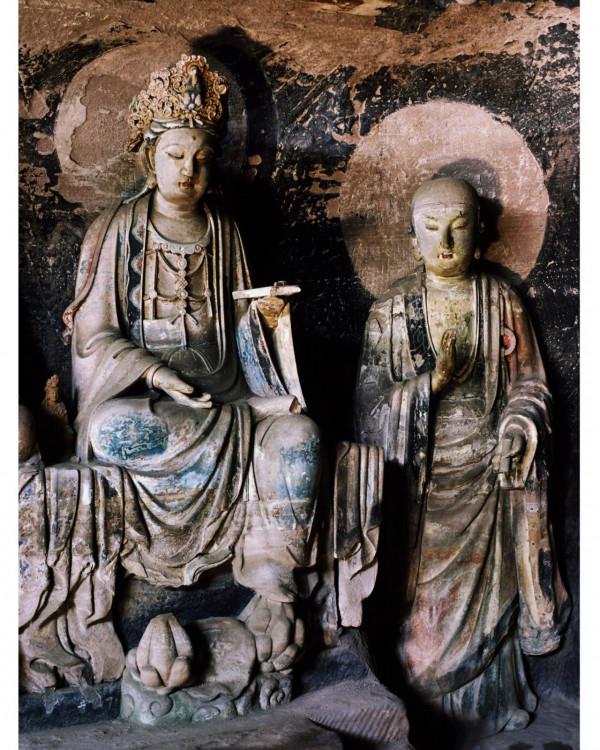 蕭易：川渝石窟背後那些人的故事，更令人著迷