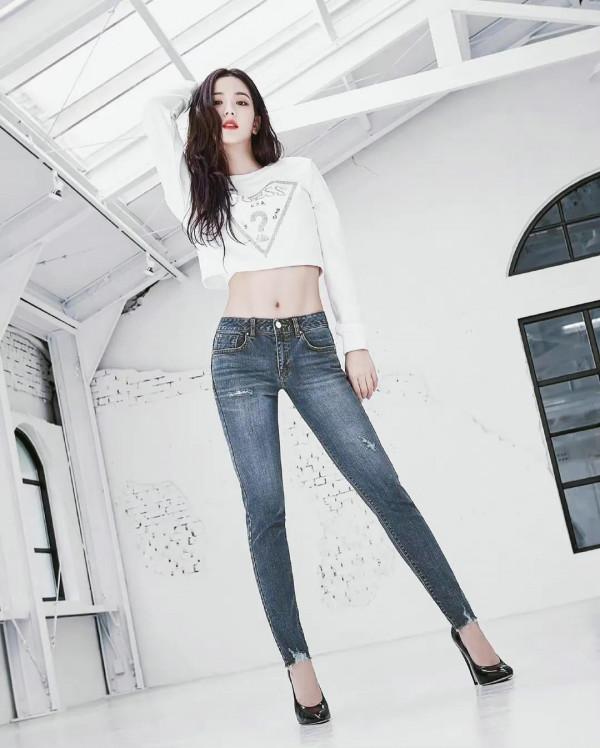 韓國&OpenCurlyDoubleQuote;人間四月&rdquo;女孩金智秀：寶藏、百變（二）