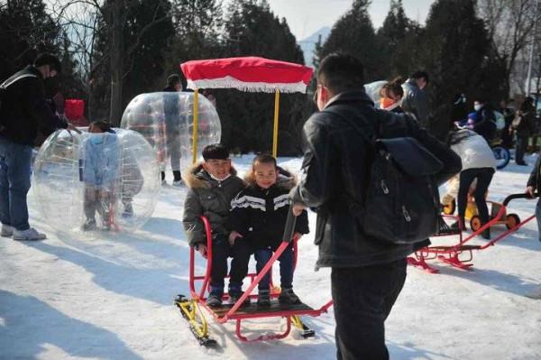 元旦假期滑雪忙，成遊客出遊首選