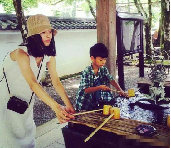 左撇子更聰明？娛樂圈的左撇子明星，其中5位都離婚了