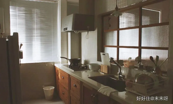 一個女生的東西可以少到什麼地步？