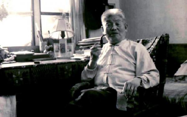 蕭紅在香港去世，訊息被帶回哈爾濱老家，父親彷彿在聽陌生人故事