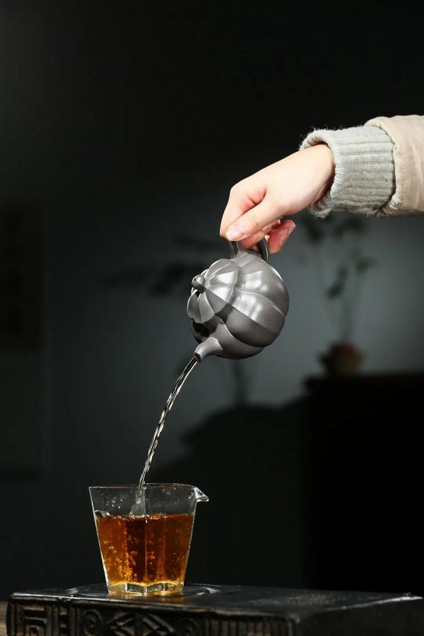 「菱花」宜興原礦紫砂壺◆天青泥◆