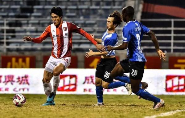 武漢三鎮罰失點球，14連勝被終結，衝超暫緩，中甲奪冠恐再生變數