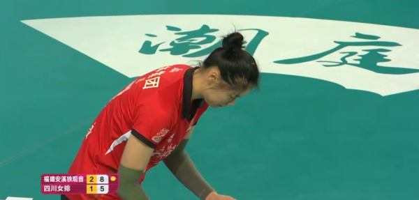 中國女排再現好苗子!23歲主攻跳發威力大,單局10扣7中還10連發 中國女排再現好苗子!23歲主攻跳發威力大,單局10扣7中還10連發