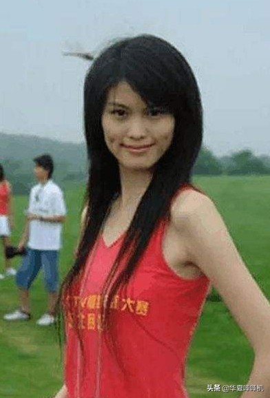 四大超模間的恩怨情仇，從鐵三角到塑膠情，誰是贏家？