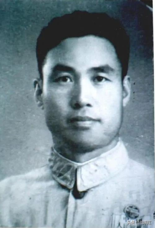 蔣軍退守長江，紅色特工潛入侍從室，蔣氏嘆：斷送我半壁江山