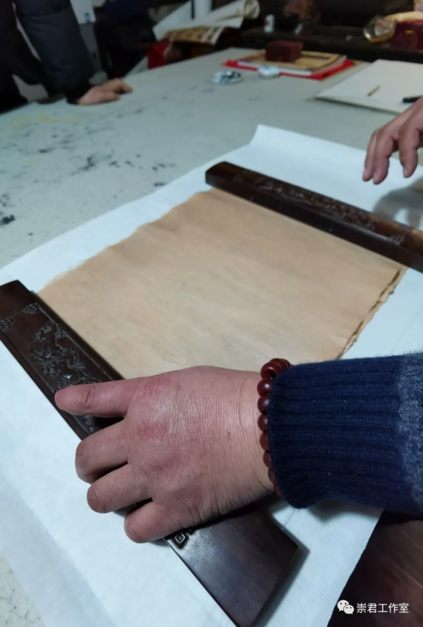千年老宣紙和民國刀（畫家冉崇君）
