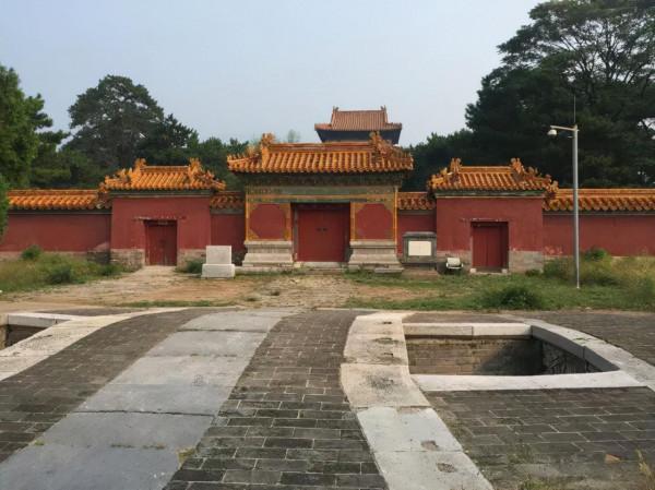 堂堂的皇帝居然打著修墳的旗號去盜墓