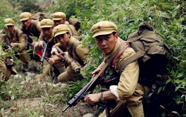 黃牛拉了一堆糞,引起連鎖反應,竟讓敵軍精銳二十五分鐘被全殲 黃牛拉了一堆糞,引起連鎖反應,竟讓敵軍精銳二十五分鐘被全殲