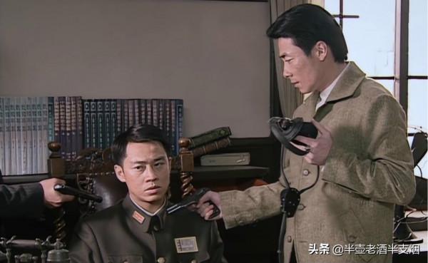 從沈醉回憶錄看吳敬中四件法寶:誰是槍和柺子、筐,他燒誰的香? 從沈醉回憶錄看吳敬中四件法寶:誰是槍和柺子、筐,他燒誰的香?