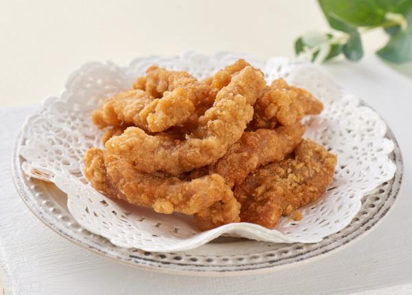 炸酥肉，醃製上漿有訣竅，飯店大廚這樣做，鮮香不腥，酥脆不回軟