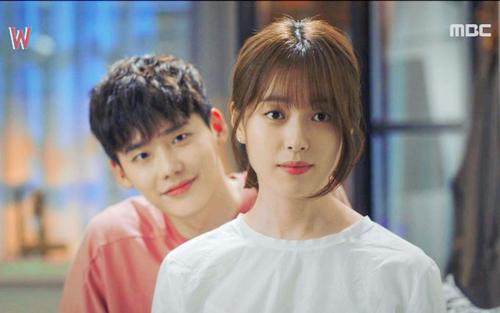 2021下半年8位韓劇女神“對決”，全智賢僅排第5，這新晉女神第一