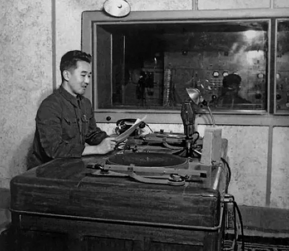 1921-2021,百年中國最難忘的一百個瞬間 1921-2021,百年中國最難忘的一百個瞬間