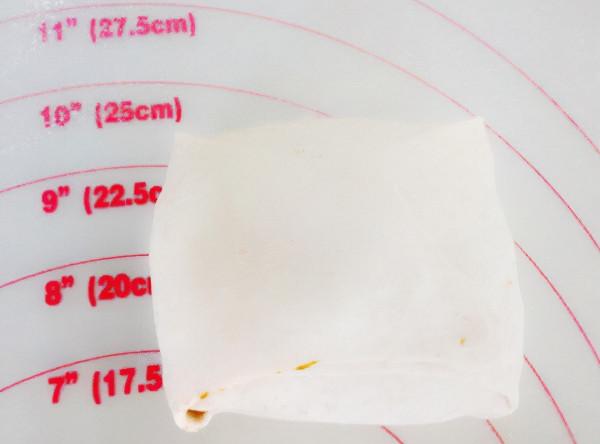 皮薄酥脆的牛肉千層餅，一口下去都是肉，滿口生津，讓人直呼過癮