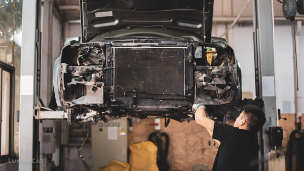 拯救15年車齡的奧迪草原狼，不惜成本也要修