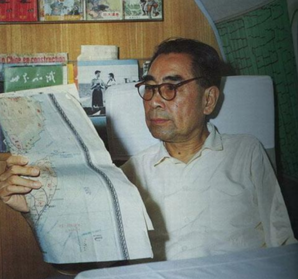 毛澤東訪問江西,劉俊秀兒子看出端倪:爸爸換褲子準是毛主席來了 毛澤東訪問江西,劉俊秀兒子看出端倪:爸爸換褲子準是毛主席來了