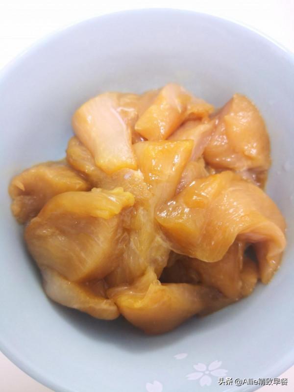 雞胸肉再出新美食，用自制麵包糠做無油版雞米花，外酥裡嫩，真香