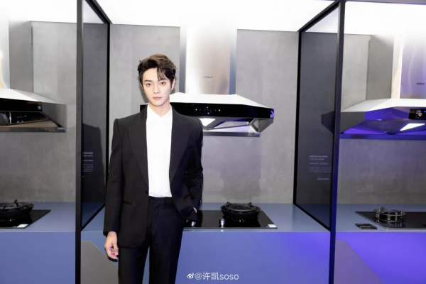 每日八卦:陳偉霆要結婚了?趙文卓翻身了?閆妮耿樂關係? 每日八卦:陳偉霆要結婚了?趙文卓翻身了?閆妮耿樂關係?