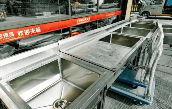 深度調查：餐飲創業夢“收屍人”，一個殘酷且隱秘的行當