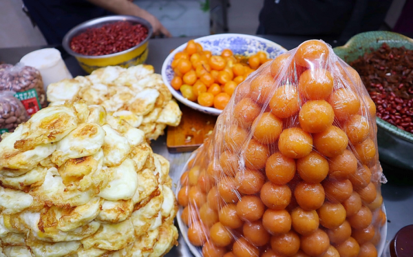 985、211畢業生,賣起了生煎夾饃 985、211畢業生,賣起了生煎夾饃