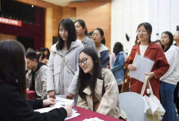 大學裡吃“青春飯”的專業，中年時面臨下崗危機，高考填報要慎重