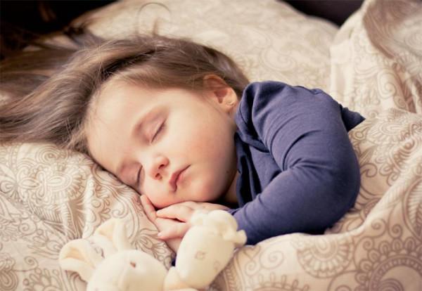 兒童怎麼睡更科學?兒科醫生:多種睡姿換著來 兒童怎麼睡更科學?兒科醫生:多種睡姿換著來