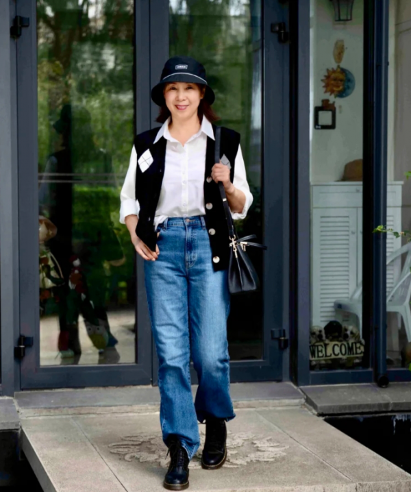 65歲微胖奶奶真會穿,秋季用4雙鞋提升時髦感,越老越有優雅範 65歲微胖奶奶真會穿,秋季用4雙鞋提升時髦感,越老越有優雅範