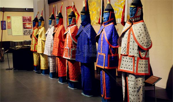 八旗的旗主,在清朝有何特殊的權力,能讓文武百官都忌憚? 八旗的旗主,在清朝有何特殊的權力,能讓文武百官都忌憚?