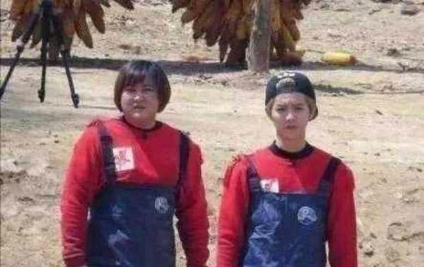 12張尷尬明星照：楊穎頓時變跟班，吉克雋逸劉亦菲像“黑白雙煞”