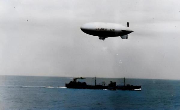 不服不行！100年前美國就造出了飛行航母