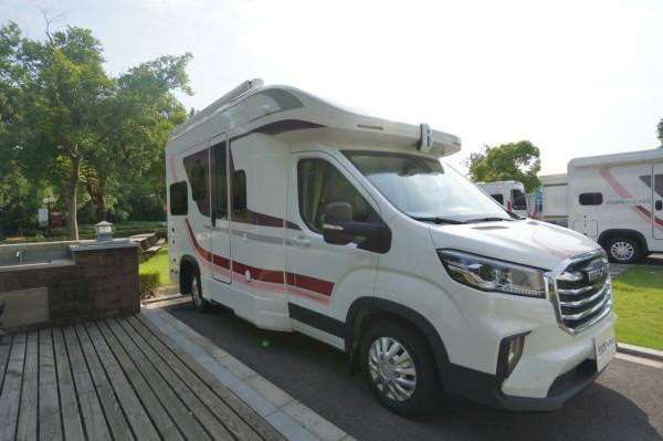 原廠48V智慧雙發電能管理系統,讓房車擺脫用電困擾 原廠48V智慧雙發電能管理系統,讓房車擺脫用電困擾