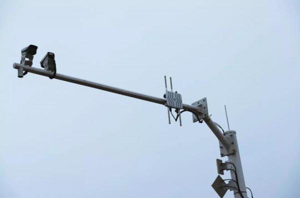 體驗高合汽車「5G+V2X」，淺談未來智慧交通