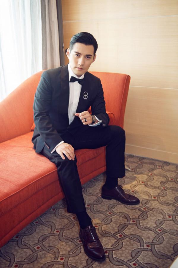 長相帥氣迷人的5位男星，個個不炒作不濫情，堪稱娛樂圈的清流