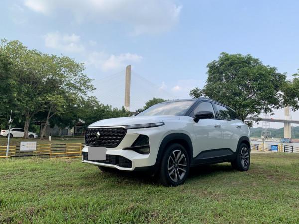 6萬多起，有運動座椅10.25寸中控屏，第一輛車選寶駿RS-3合適嗎？