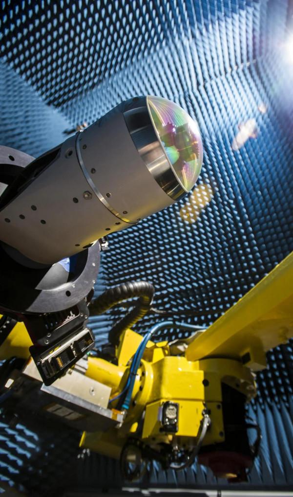 “風暴破壞者”迷你滑翔炸彈需要更長的時間裝載到攻擊鷹上