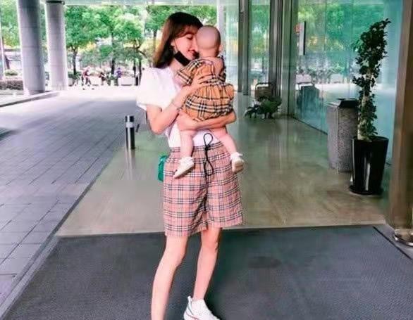 王京花：嫁董志華，影帝兒子是她的驕傲，兒媳是她的小棉襖