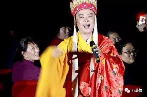 最帥“唐僧”如今成這模樣還走穴撈金!只要給錢,什麼活動都接 最帥“唐僧”如今成這模樣還走穴撈金!只要給錢,什麼活動都接