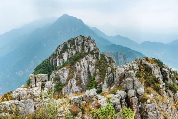 廣東第一險龍鬥峰,聚集了嶺南山嶽精華的巔峰之作 廣東第一險龍鬥峰,聚集了嶺南山嶽精華的巔峰之作