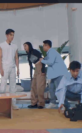 趙小棠喊周九良老baby?女愛豆和相聲演員,上節目公費戀愛? 趙小棠喊周九良老baby?女愛豆和相聲演員,上節目公費戀愛?