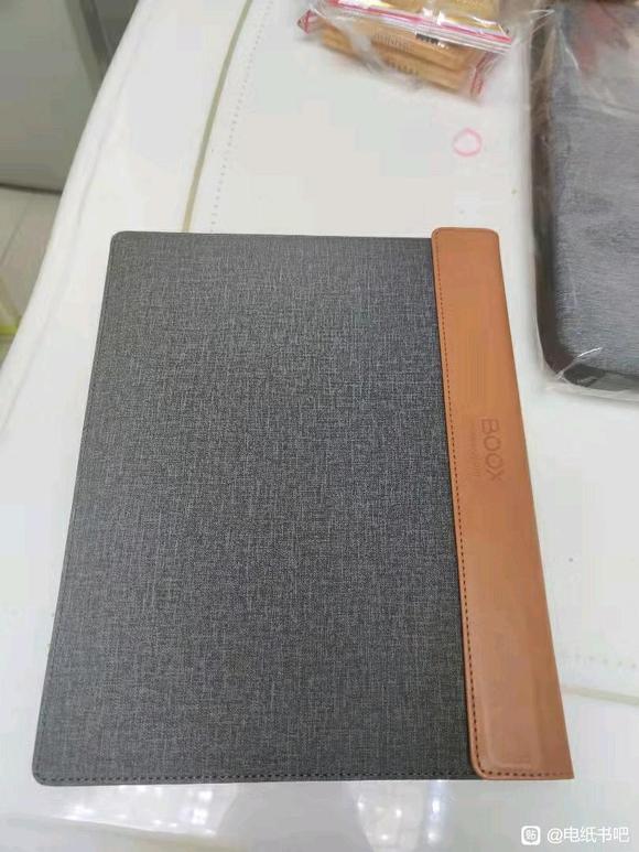 選來選去最後還是選擇了Note X，能插記憶體卡真的挺戳我的