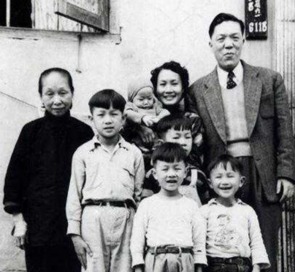 許冠英：拒領金像獎，因自卑終身未娶，與林正英同日去世是巧合嗎