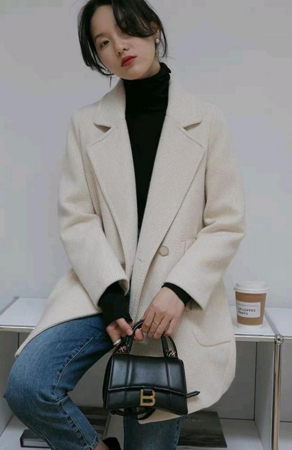 秋冬季節外套怎麼選?小個子穿這三款,顯高顯瘦又高階 秋冬季節外套怎麼選?小個子穿這三款,顯高顯瘦又高階