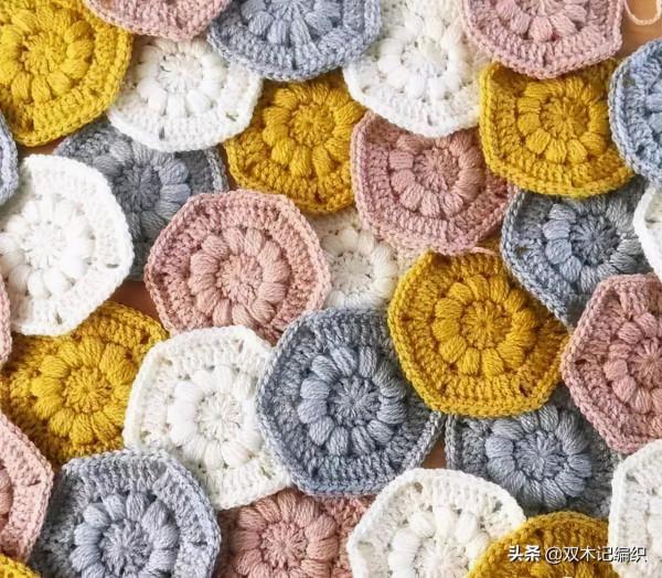 推薦一些彩色手工毯子的作品，希望這些五顏六色給你帶來好心情