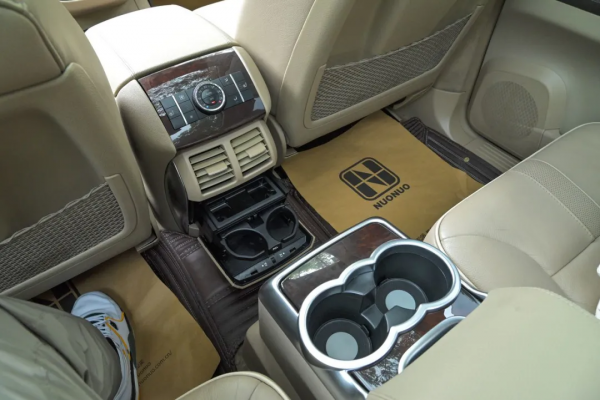 6缸6座的賓士R350L,輕鬆勝任多人出行 6缸6座的賓士R350L,輕鬆勝任多人出行