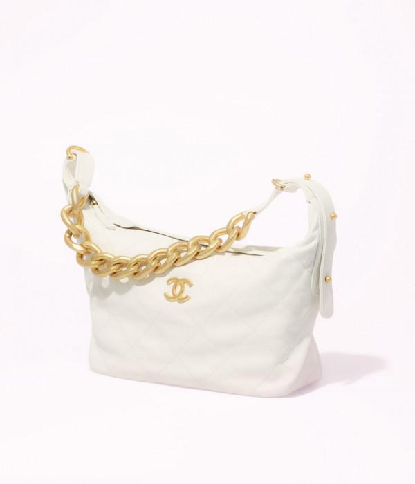 香奈兒粗鏈條流浪包兼具搖滾與詩意，BALENCIAGA第50季高定展登陸上海丨是日美好事物